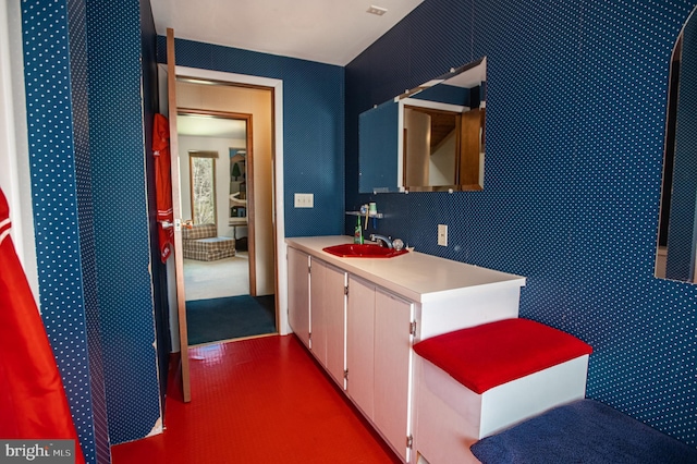 bathroom with vanity