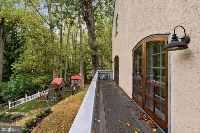 deck with fence