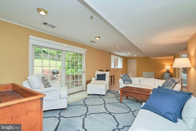 6368 Waterway Dr, Falls Church, VA 22044 - carpeted living room featuring recessed lighting