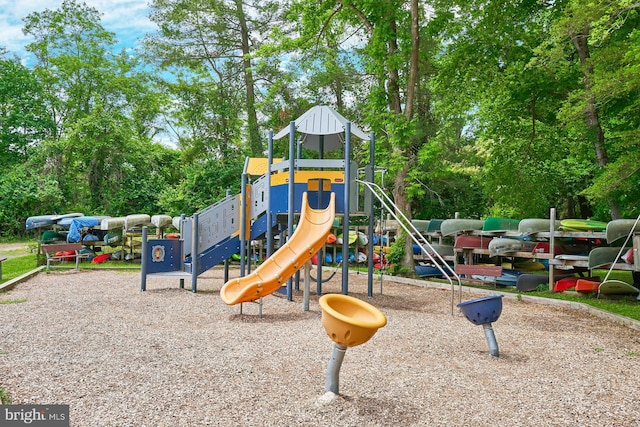 6368 Waterway Dr, Falls Church, VA 22044 - community play area featuring view of wooded area