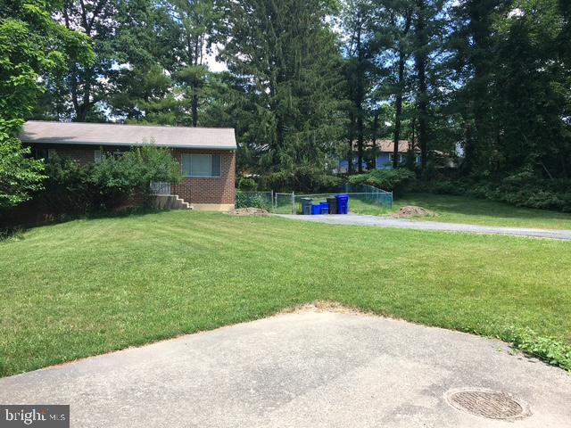 13211 Lutes Dr, Silver Spring, MD 20906 - view of yard