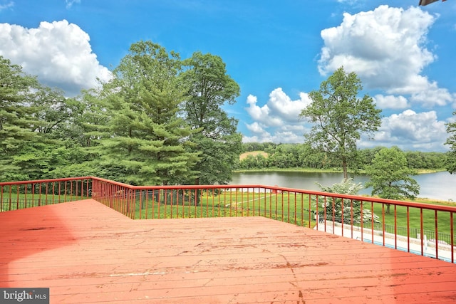 174 Springhouse Ln, Spring Grove, PA 17362 - wooden terrace with a water view