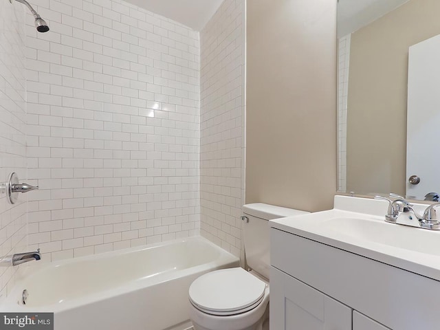 14 Featherbed Ln, Norristown, PA 19403 - bathroom featuring vanity,  shower combination, and toilet
