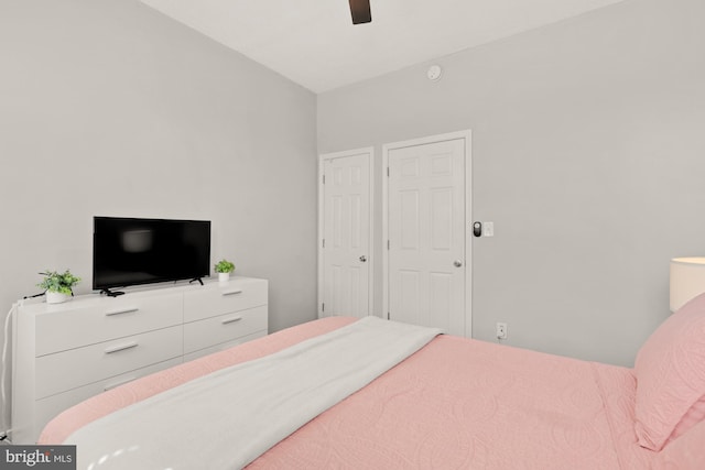 102 N Glover St, Baltimore, MD 21224 - bedroom with ceiling fan