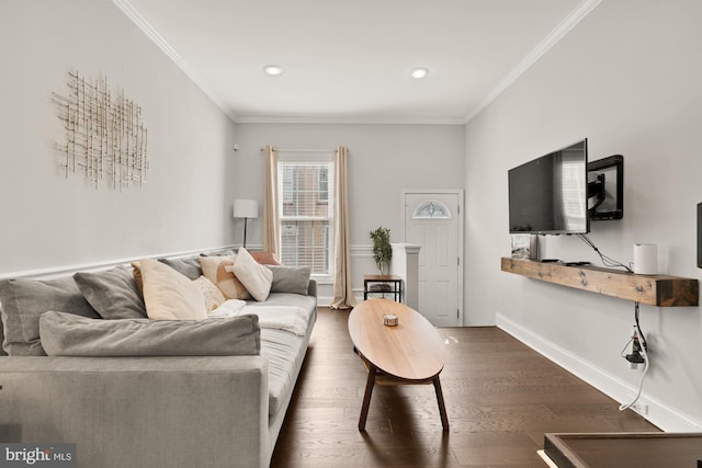 102 N Glover St, Baltimore, MD 21224 - living room featuring crown molding, baseboards, recessed lighting, and dark wood finished floors