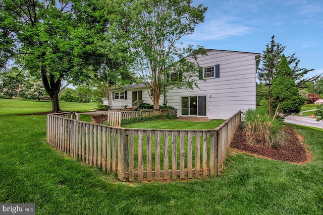 205 Dunbeath Ct, Lutherville Timonium, MD 21093 - view of rear view of house