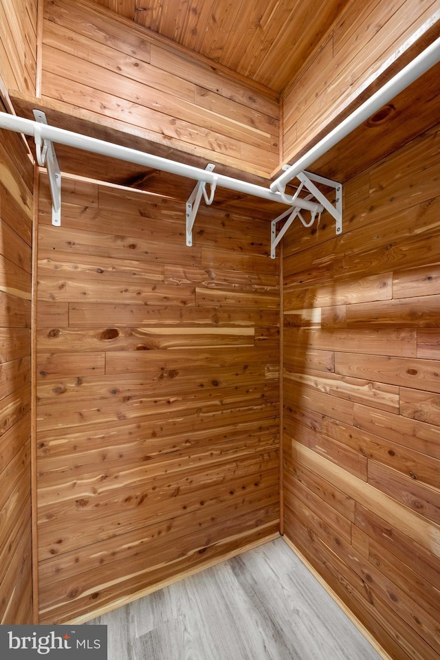 1504 Montgomery Rd, Wilmington, DE 19805 - spacious closet featuring wood finished floors