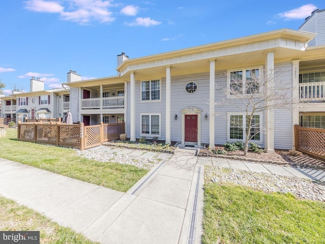 view of front of house