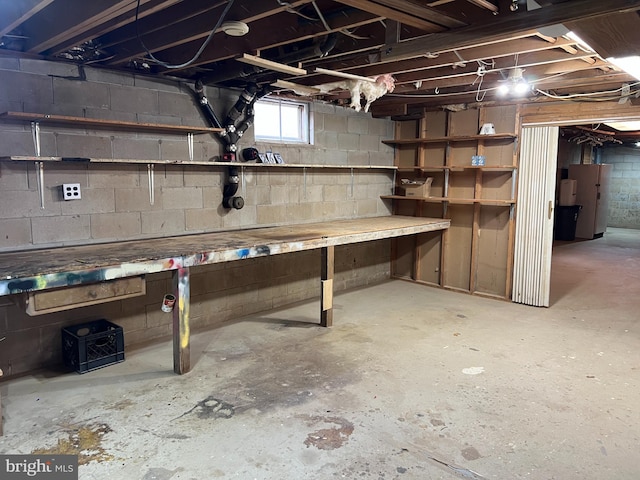 265 Asbury Rd, Egg Harbor Township, NJ 08234 - basement with a workshop area