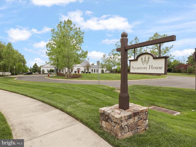 41909 Paddock Gate Pl, Ashburn, VA 20148 - view of community with a yard