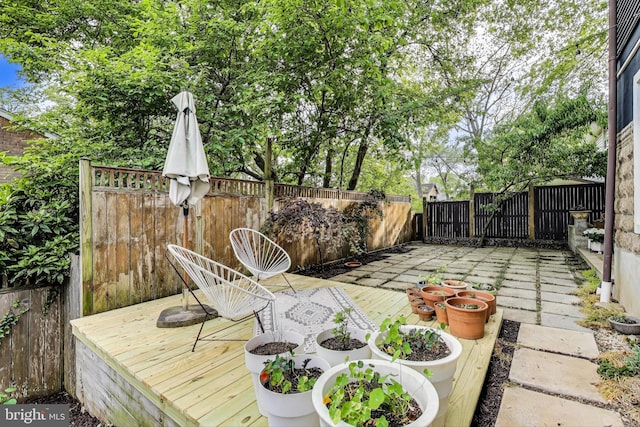 exterior space featuring a fenced backyard