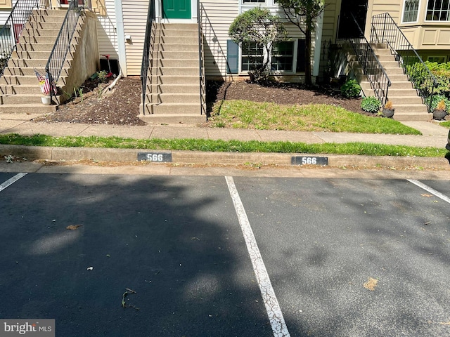 6062 Clay Spur Ct, Centreville, VA 20121 - uncovered parking lot with stairway