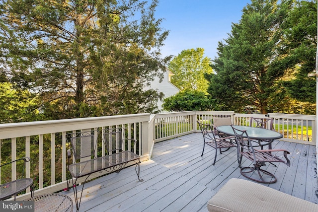 3401 Kidder Rd, Clinton, MD 20735 - wooden deck with outdoor dining space