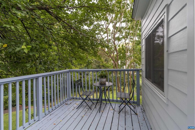 883 Locust Ave, Charlottesville, VA 22902 - view of wooden deck