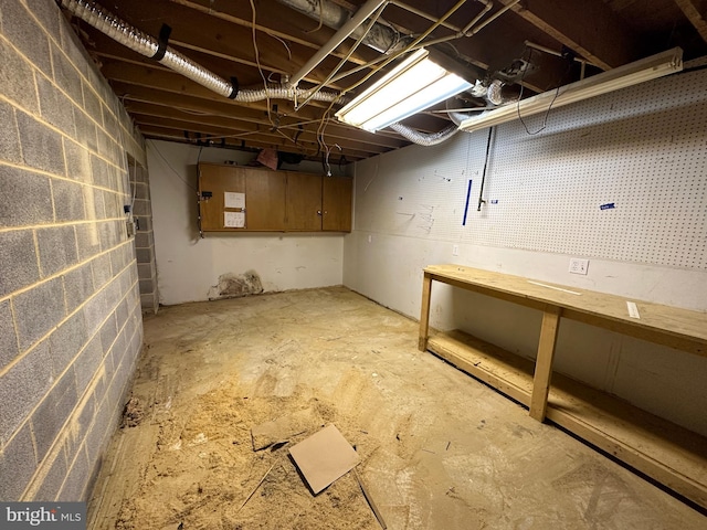 15004 Burnt Mill Rd, Shippensburg, PA 17257 - unfinished basement with a workshop area