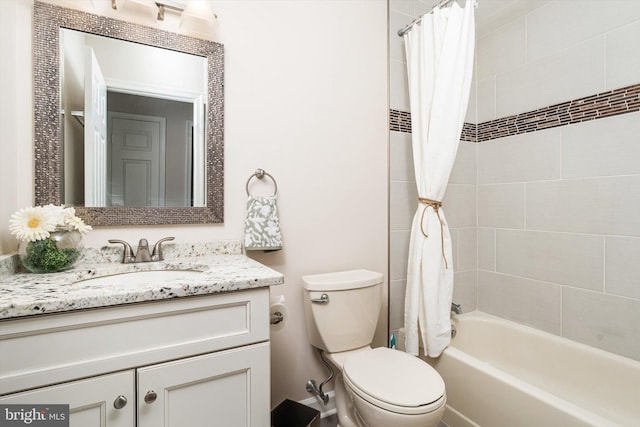 9 Fernwood Ct, Columbus, NJ 08022 - bathroom with vanity, toilet, and shower / bathtub combination with curtain