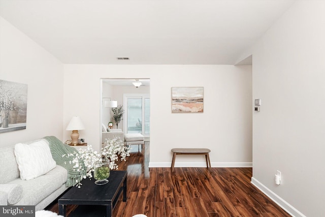 9 Fernwood Ct, Columbus, NJ 08022 - living area with dark wood-type flooring and baseboards