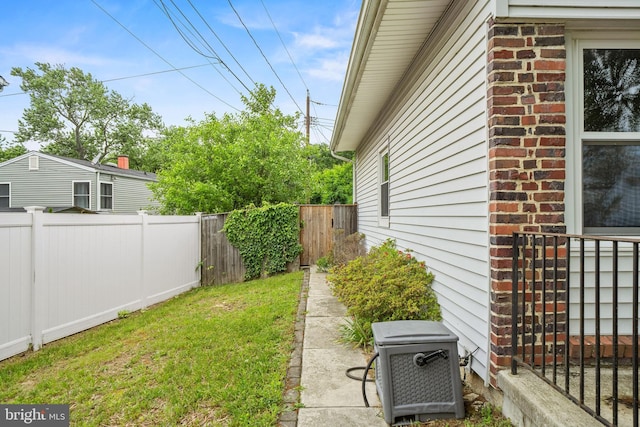 100 Furnlea Dr, Glen Burnie, MD 21060 - view of yard