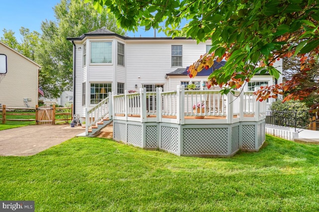 20662 Ashleaf Ct, Sterling, VA 20165 - back of property featuring a deck
