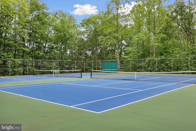 8140 Willowdale Ct, Springfield, VA 22153 - view of tennis court featuring community basketball court and fence