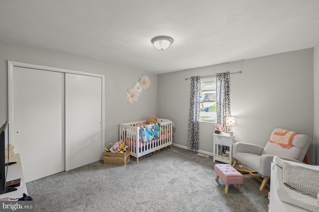 1004 Marietta Ave, Hanover, PA 17331 - bedroom featuring carpet, a crib, and a closet