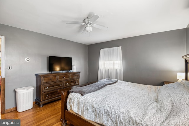 196 Taylortown Rd, Edinburg, VA 22824 - bedroom featuring wood finished floors and a ceiling fan