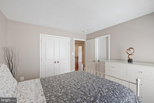 bedroom featuring a closet