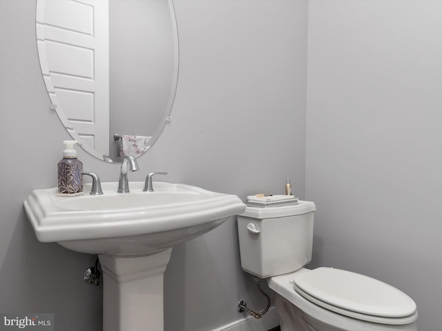 1513 Yellow Sand Ln, Odenton, MD 21113 - half bath featuring toilet and a sink