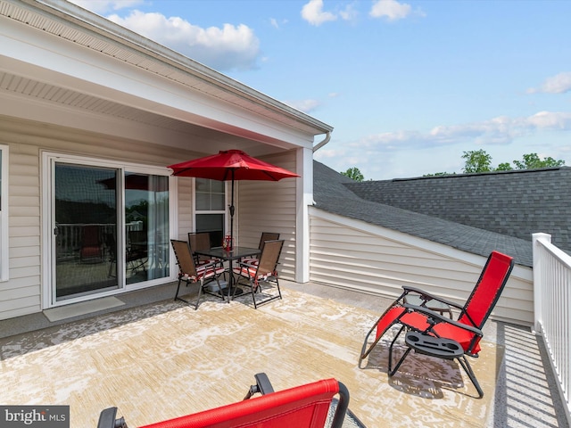 1513 Yellow Sand Ln, Odenton, MD 21113 - view of patio / terrace with outdoor dining space