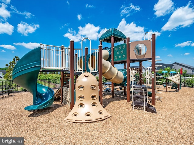 1513 Yellow Sand Ln, Odenton, MD 21113 - view of communal playground