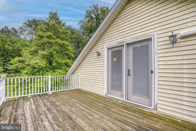 14957 Cherry Ln, Ridgely, MD 21660 - view of deck