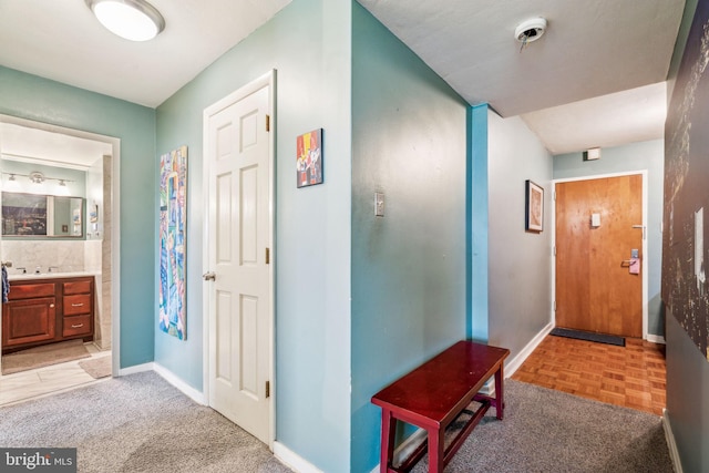 604 S Washington Sq Unit 1408, Philadelphia, PA 19106 - hallway featuring baseboards
