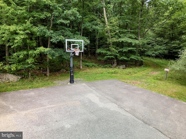 165 Westward Way, Mc Henry, MD 21541 - view of sport court featuring a view of trees