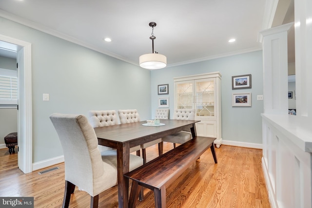 3207 19th St N, Arlington, VA 22201 - dining room featuring light wood-type flooring, baseboards, ornamental molding, and recessed lighting