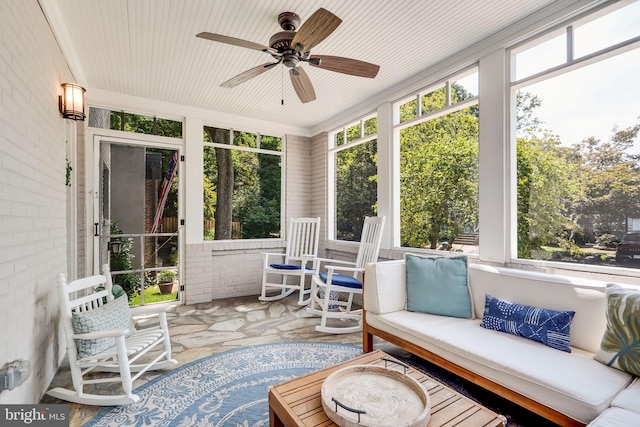 3207 19th St N, Arlington, VA 22201 - sunroom with ceiling fan, plenty of natural light, and an outdoor hangout area
