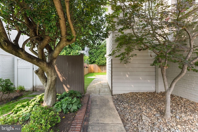 3207 19th St N, Arlington, VA 22201 - view of yard