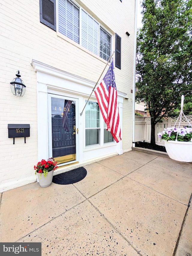 1521 N Van Dorn St, Alexandria, VA 22304 - doorway to property featuring a patio area and fence