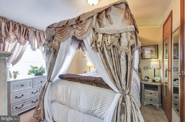 bedroom with carpet flooring and crown molding