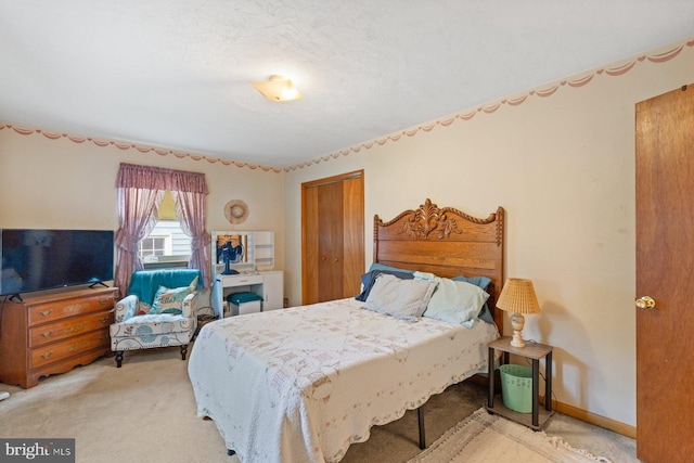 621 Gay St, Hanover, PA 17331 - bedroom featuring carpet and a closet