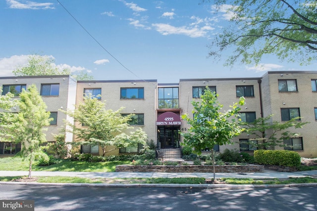 4555 Macarthur Blvd NW Unit 202, Washington, DC 20007 - view of property