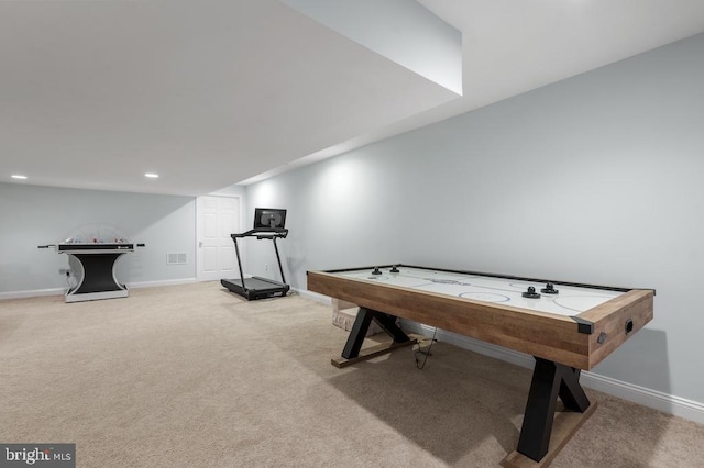 playroom featuring carpet flooring, recessed lighting, baseboards, and visible vents