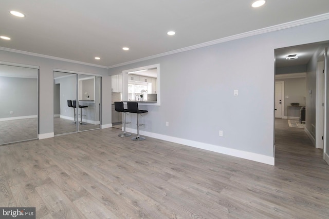 404 Crescent Rd, Hatboro, PA 19040 - interior space featuring ornamental molding, baseboards, and recessed lighting