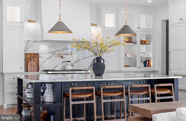 76 Filly Ln, Lewes, DE 19958 - bar featuring decorative backsplash, pendant lighting, and recessed lighting