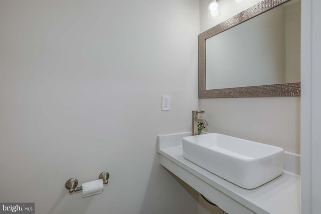 5116 Lawton Dr, Bethesda, MD 20816 - bathroom with a sink