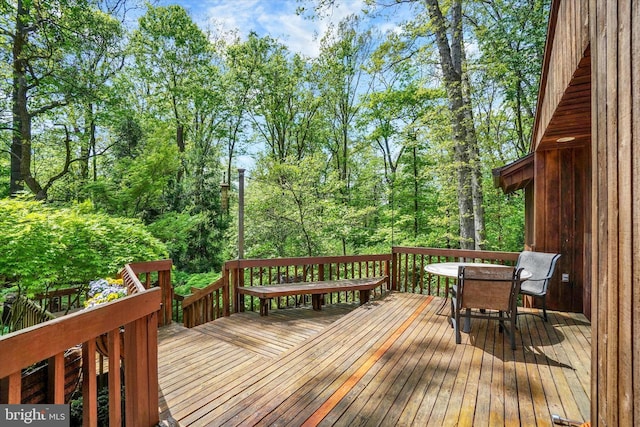 deck featuring outdoor dining space