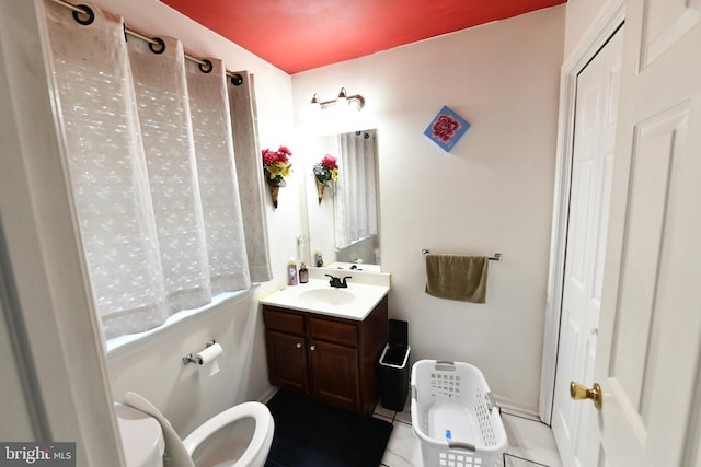 1117 Sterling Pl, Lancaster, PA 17603 - full bath with vanity and toilet