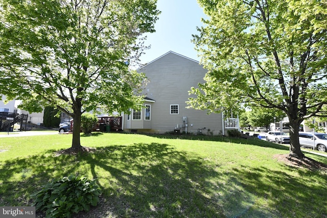 1117 Sterling Pl, Lancaster, PA 17603 - view of property exterior featuring a yard