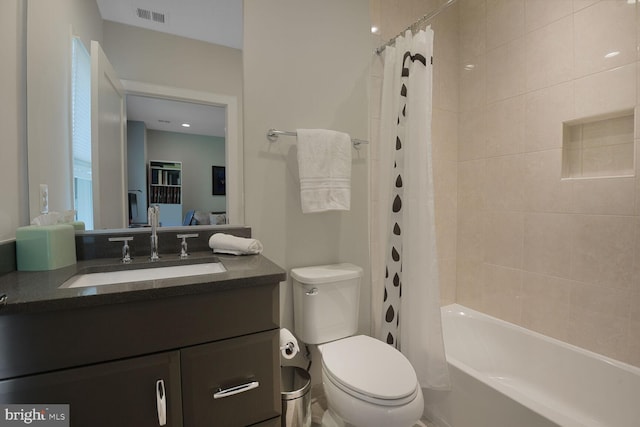 1516 16th Ct N, Arlington, VA 22209 - full bath with toilet, vanity, and shower / bath combo