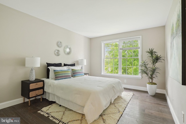 51 Knickerbocker Ln, Malvern, PA 19355 - bedroom featuring baseboards and dark wood finished floors