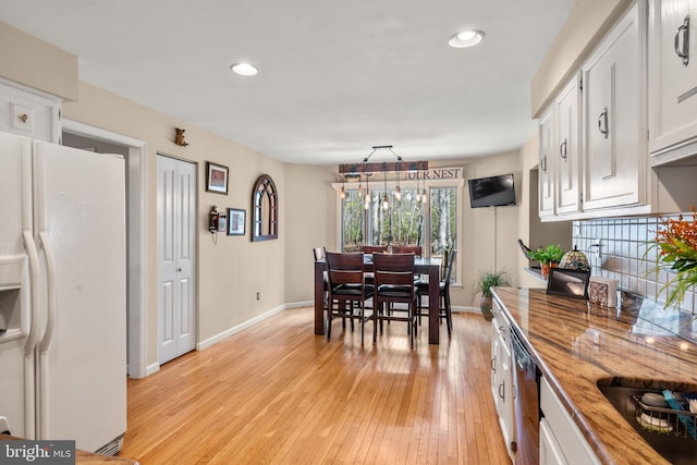 22 Cochise Cir, Medford Lakes, NJ 08055 - dining area with baseboards, recessed lighting, and light wood-style flooring